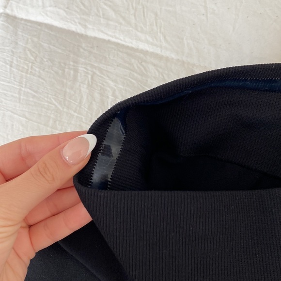 𝅺WBK Leggings - Picture 6 of 8